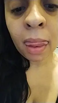 Snapshot of hirla chatting on 05-28-26, 08:33 hirla online show from 05-28-26, 08:33