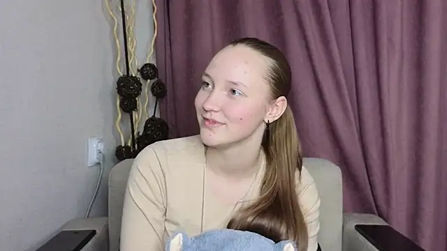 Snapshot of BibiStapler chatting on 01-13-26, 08:14 BibiStapler online show from 01-13-26, 08:14