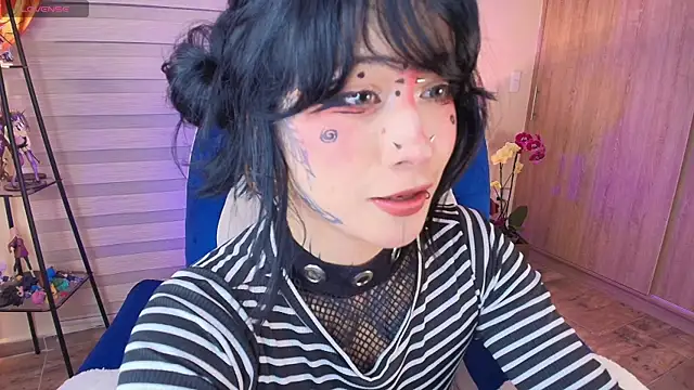 Snapshot of AryRousse chatting on 02-18-26, 05:25 AryRousse online show from 02-18-26, 05:25