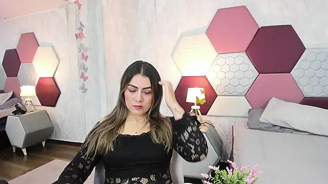AriaRous online show from 05-30-26, 04:26