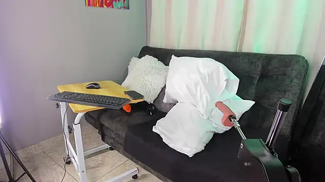 BonnieRitz online show from 12-02-25, 12:21