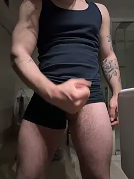 Snapshot of Ricz02 chatting on 04-10-26, 06:12 Ricz02 online show from 04-10-26, 06:12