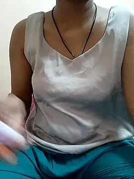 Snapshot of Rukmadi_hot chatting on 05-08-26, 04:29 Rukmadi hot online show from 05-08-26, 04:29