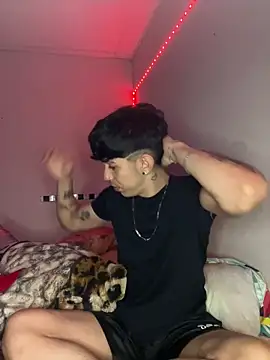 wil hot online show from 11-29-25, 05:10