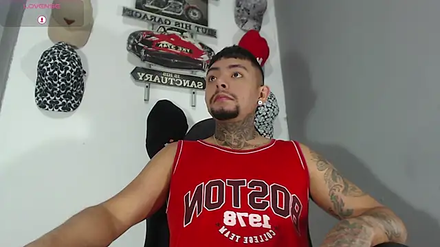 Snapshot of BASTIAN_NICOLAS_ chatting on 03-08-26, 03:27 BASTIAN NICOLAS online show from 03-08-26, 03:27