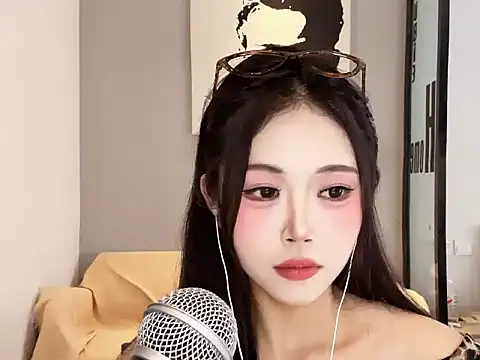 REne-0925 online show from 12-17-25, 08:31