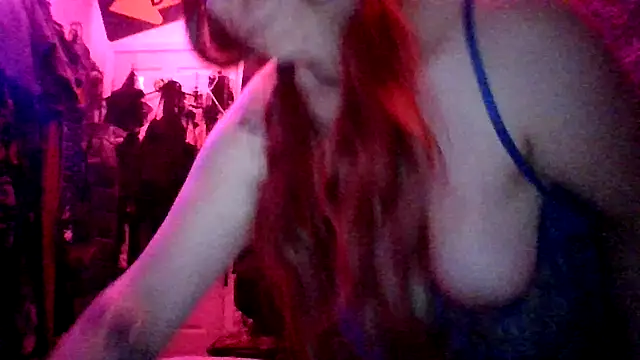 spunfoxxx online show from 12-18-25, 07:42