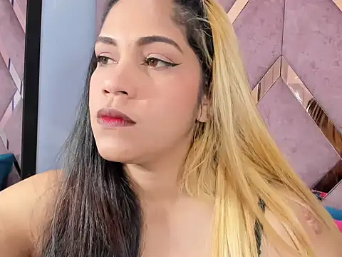 Faehlis   online show from 12-17-25, 04:07