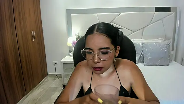 alana martiins online show from 06-26-26, 11:42
