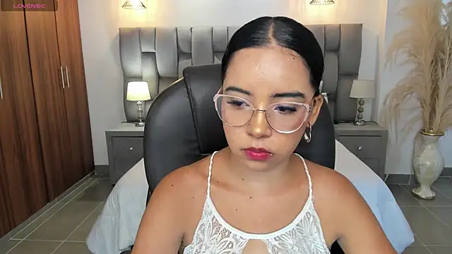 alana martiins online show from 07-09-26, 06:56