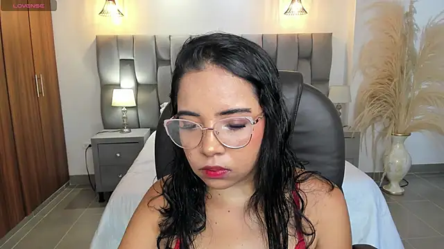 alana martiins online show from 07-12-26, 01:35