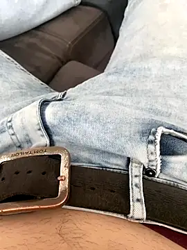 Snapshot of Magicboysz chatting on 12-03-25, 02:15 Magicboysz online show from 12-03-25, 02:15