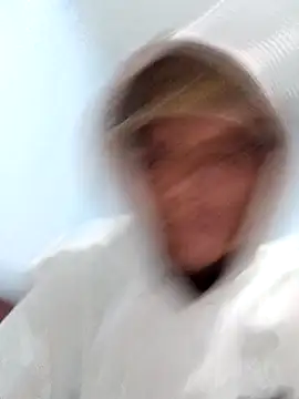 Snapshot of daniel_garzon chatting on 03-22-26, 06:22 daniel garzon online show from 03-22-26, 06:22