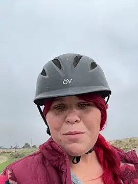 WattledFourth online show from 11-30-25, 07:40