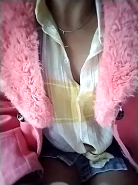 Snapshot of iam-eli chatting on 12-22-25, 11:57 iam-eli online show from 12-22-25, 11:57