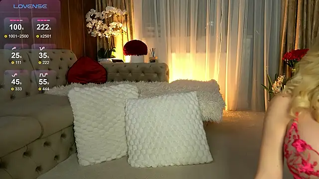 ChloeVelvetx online show from 03-04-26, 09:32