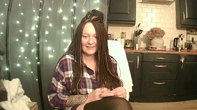 pixxiexo online show from 12-22-25, 05:26