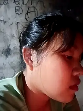 Snapshot of Pretty-haert chatting on 04-30-26, 01:28 Pretty-haert online show from 04-30-26, 01:28