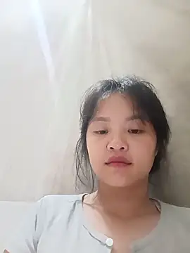 Snapshot of Pretty-haert chatting on 05-17-26, 11:45 Pretty-haert online show from 05-17-26, 11:45
