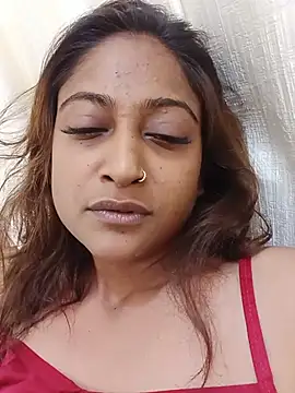 dusky diva d online show from 06-28-26, 08:37