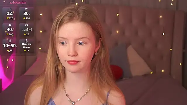 Snapshot of LilianHoward chatting on 01-18-26, 12:09 LilianHoward online show from 01-18-26, 12:09