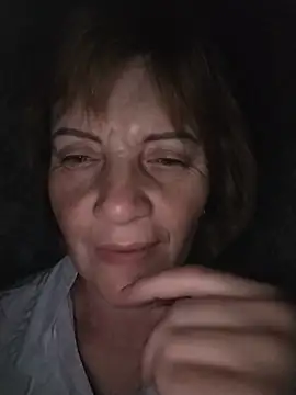 MichelleLove48 online show from 06-05-26, 11:43