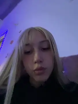 Zoe  blue online show from 11-30-25, 10:25