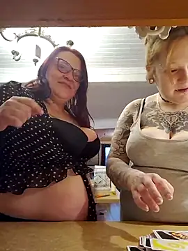 Snapshot of 69Stacylove69 chatting on 03-06-26, 09:33 69Stacylove69 online show from 03-06-26, 09:33