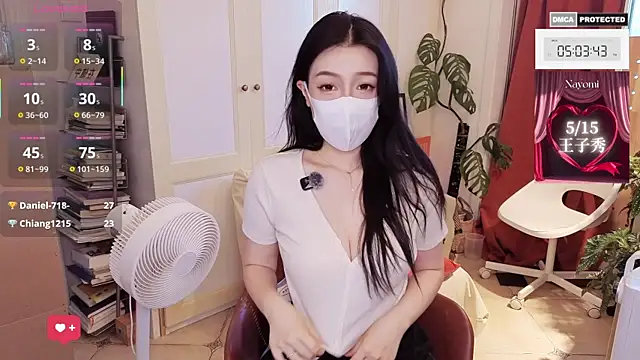 nayomi 34f online show from 05-18-26, 09:04