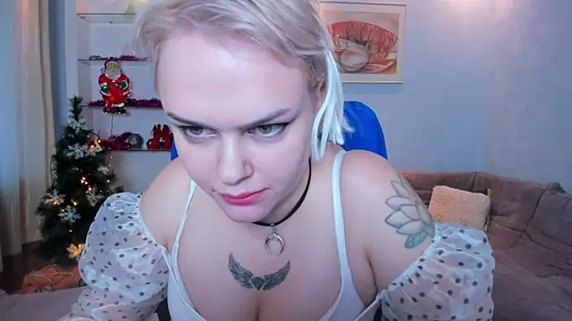 Snapshot of KamillaJei chatting on 01-07-26, 06:38 KamillaJei online show from 01-07-26, 06:38