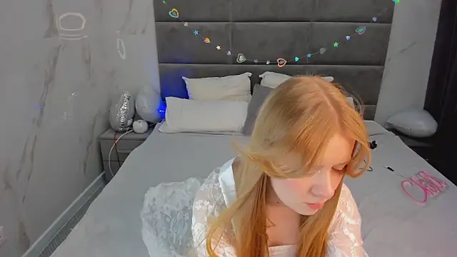 Victori Fox online show from 04-10-26, 11:42