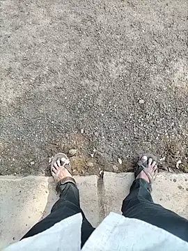 slimmicute online show from 12-21-25, 03:57