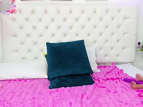 jennystark  online show from 12-16-25, 05:29