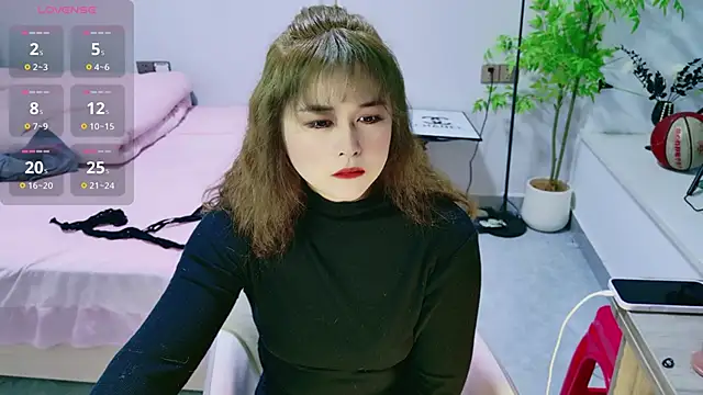 Snapshot of mengjing77 chatting on 02-10-26, 04:22 mengjing77 online show from 02-10-26, 04:22