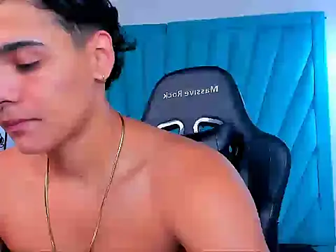 Snapshot of chris_de_la_fonde chatting on 02-09-26, 01:15 chris de la fonde online show from 02-09-26, 01:15