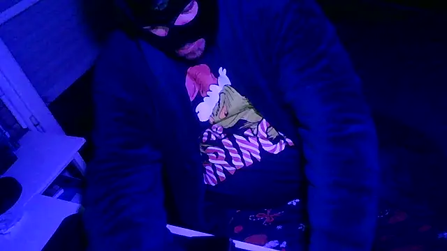 labonnetrique69 online show from 12-01-25, 09:31