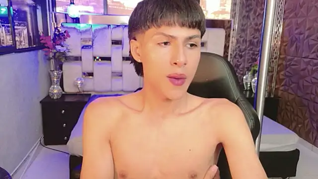 StormLuxX online show from 12-17-25, 01:06