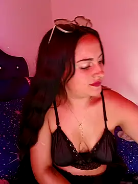 Snapshot of MisNicol chatting on 12-03-25, 08:18 MisNicol online show from 12-03-25, 08:18