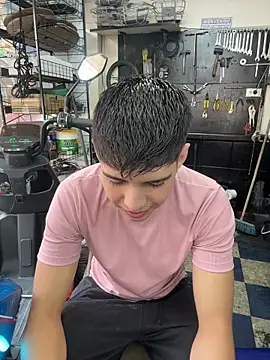 Johan stick online show from 12-17-25, 04:02