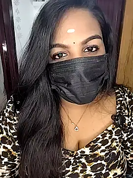 Snapshot of Tamil_Shara chatting on 04-14-26, 07:25 Tamil Shara online show from 04-14-26, 07:25