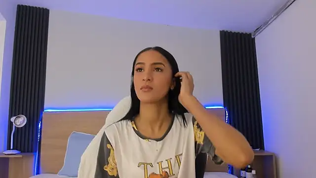 Samantha luv  online show from 02-03-26, 03:04