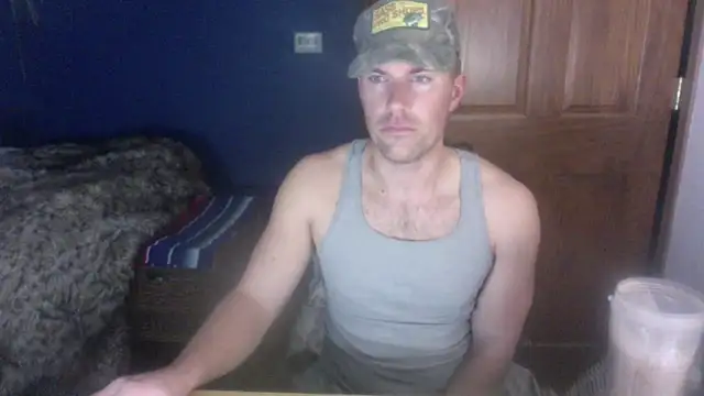 Snapshot of SpunRedneck chatting on 12-04-25, 10:57 SpunRedneck online show from 12-04-25, 10:57
