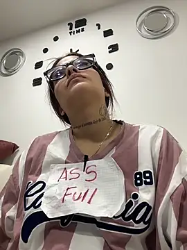 Snapshot of Slut_Dirty_Nastyy chatting on 03-27-26, 03:45 Slut Dirty Nastyy online show from 03-27-26, 03:45