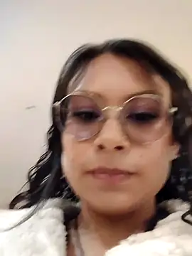 Snapshot of Laura_Daza1 chatting on 02-13-26, 06:37 Laura Daza1 online show from 02-13-26, 06:37