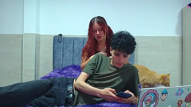 Snapshot of hottie_couplee chatting on 12-03-25, 10:52 hottie couplee online show from 12-03-25, 10:52