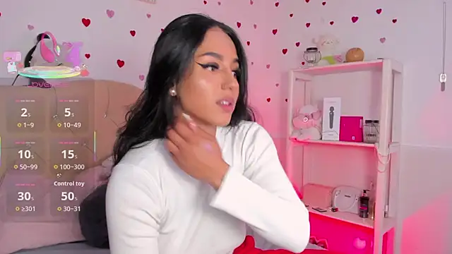 Snapshot of maddysboobs chatting on 02-12-26, 07:42 maddysboobs online show from 02-12-26, 07:42