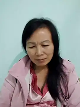 Snapshot of Lili-123k chatting on 12-14-25, 01:05 Lili-123k online show from 12-14-25, 01:05