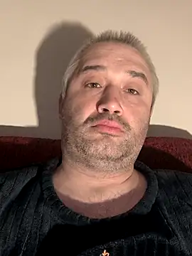 Olomoucak1982 online show from 04-13-26, 06:13