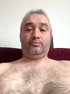 Olomoucak1982 online show from 04-21-26, 08:09