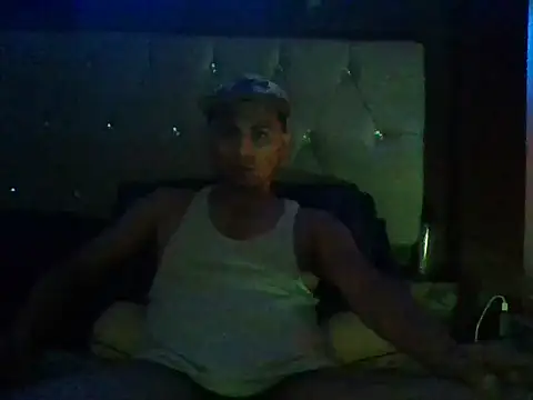 Snapshot of Eduall93 chatting on 06-25-26, 06:29 Eduall93 online show from 06-25-26, 06:29